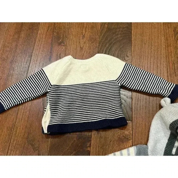 Lot Of 2 Baby Gap Sweaters 6-12 Months Neutral Gray Blue - Picture 6 of 13